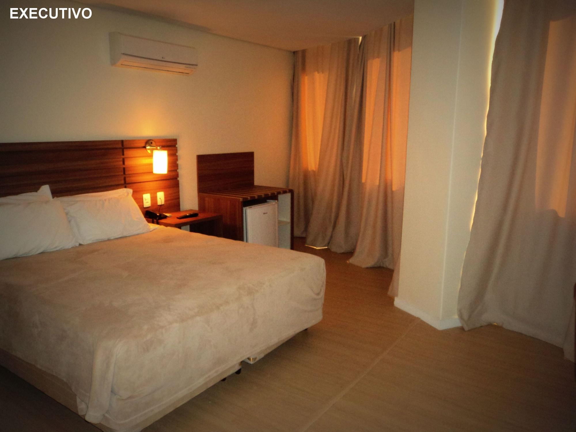 Umbu Hotel Porto Alegre - Centro Historico - Prox Aeroporto 15Min מראה חיצוני תמונה