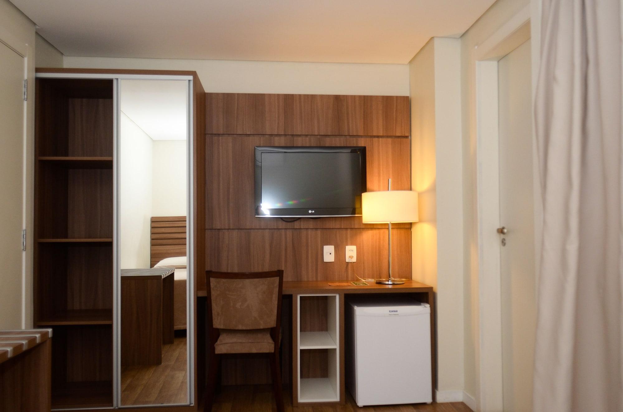 Umbu Hotel Porto Alegre - Centro Historico - Prox Aeroporto 15Min מראה חיצוני תמונה
