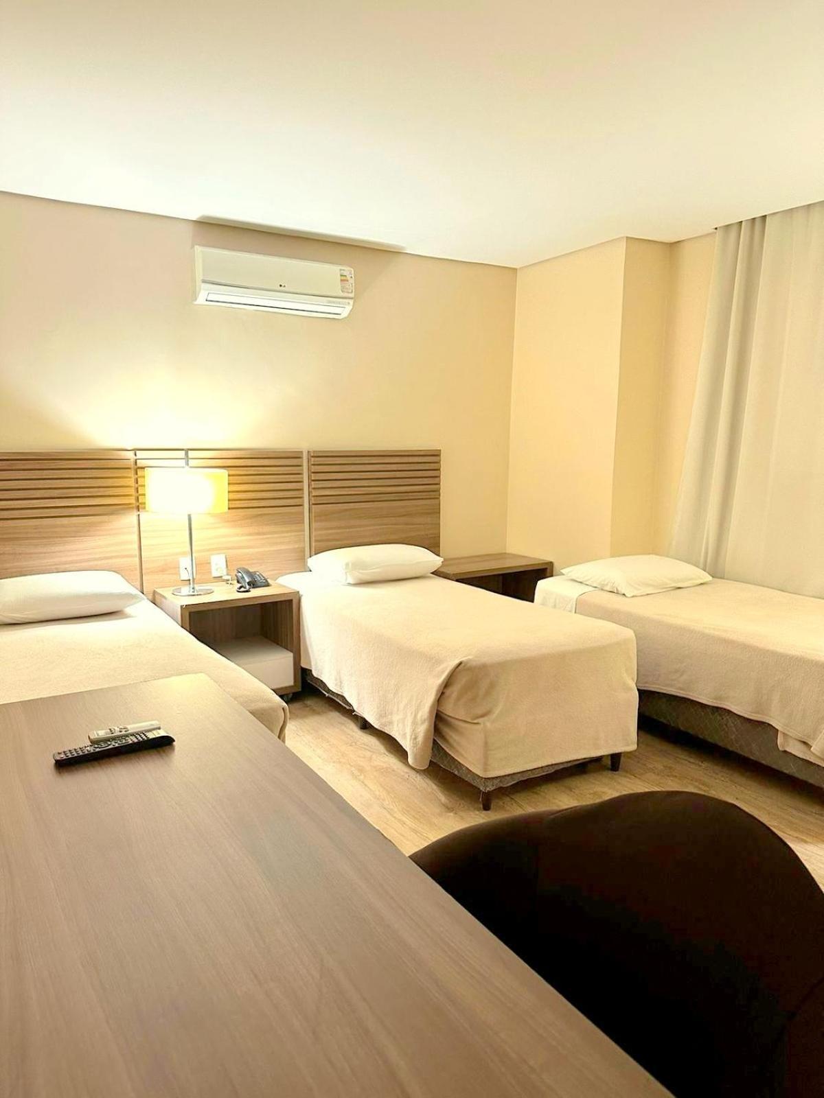 Umbu Hotel Porto Alegre - Centro Historico - Prox Aeroporto 15Min מראה חיצוני תמונה