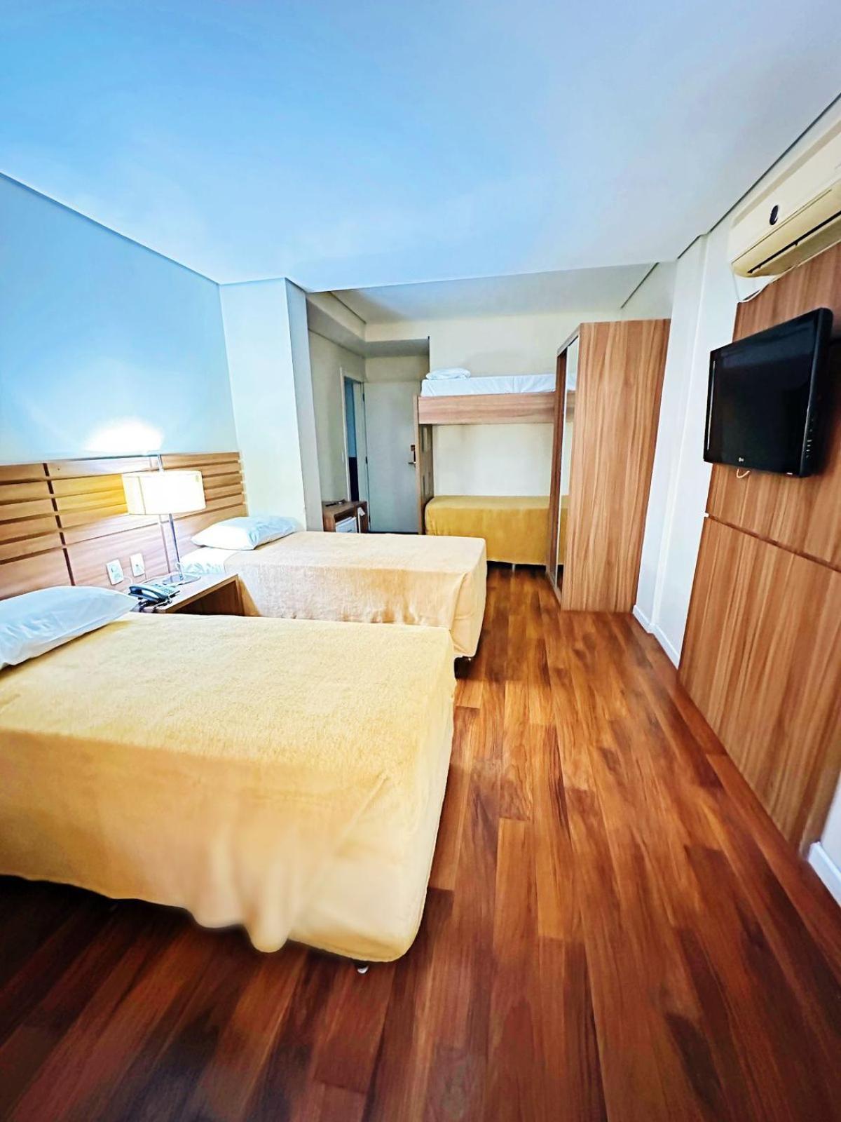 Umbu Hotel Porto Alegre - Centro Historico - Prox Aeroporto 15Min מראה חיצוני תמונה