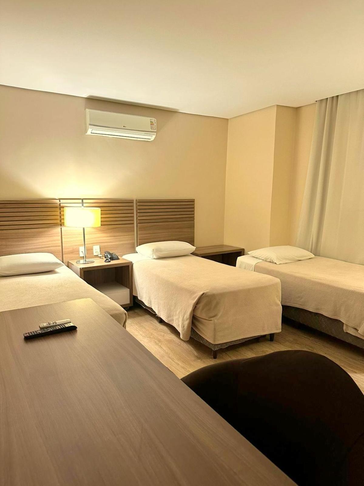 Umbu Hotel Porto Alegre - Centro Historico - Prox Aeroporto 15Min חדר תמונה