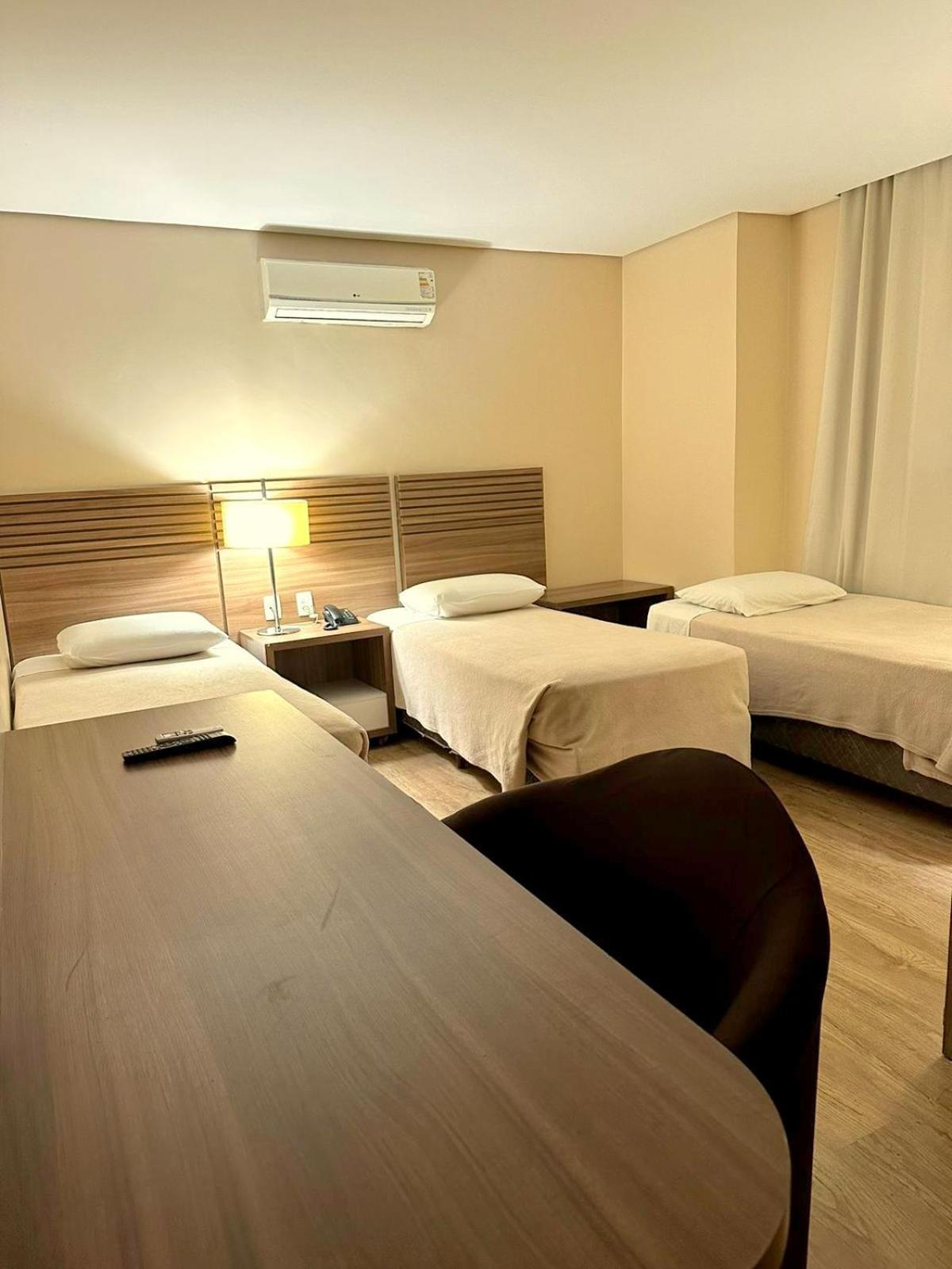Umbu Hotel Porto Alegre - Centro Historico - Prox Aeroporto 15Min חדר תמונה