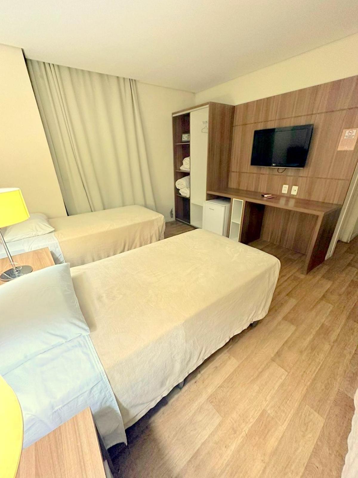 Umbu Hotel Porto Alegre - Centro Historico - Prox Aeroporto 15Min חדר תמונה